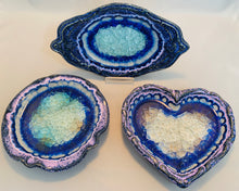 Load image into Gallery viewer, Oval, Heart, or Round Soap Dishes